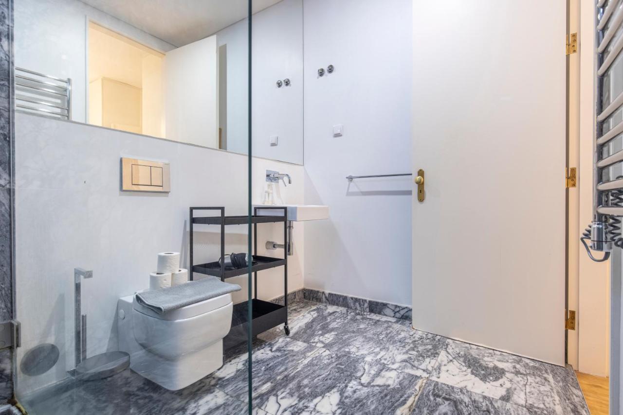 Castelo Design Aparment W/ Balcony & Super View By Lovelystay Lisboa Exterior foto